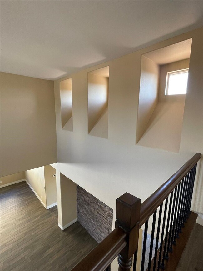 Building Photo - 32689 Cottonwood Rd