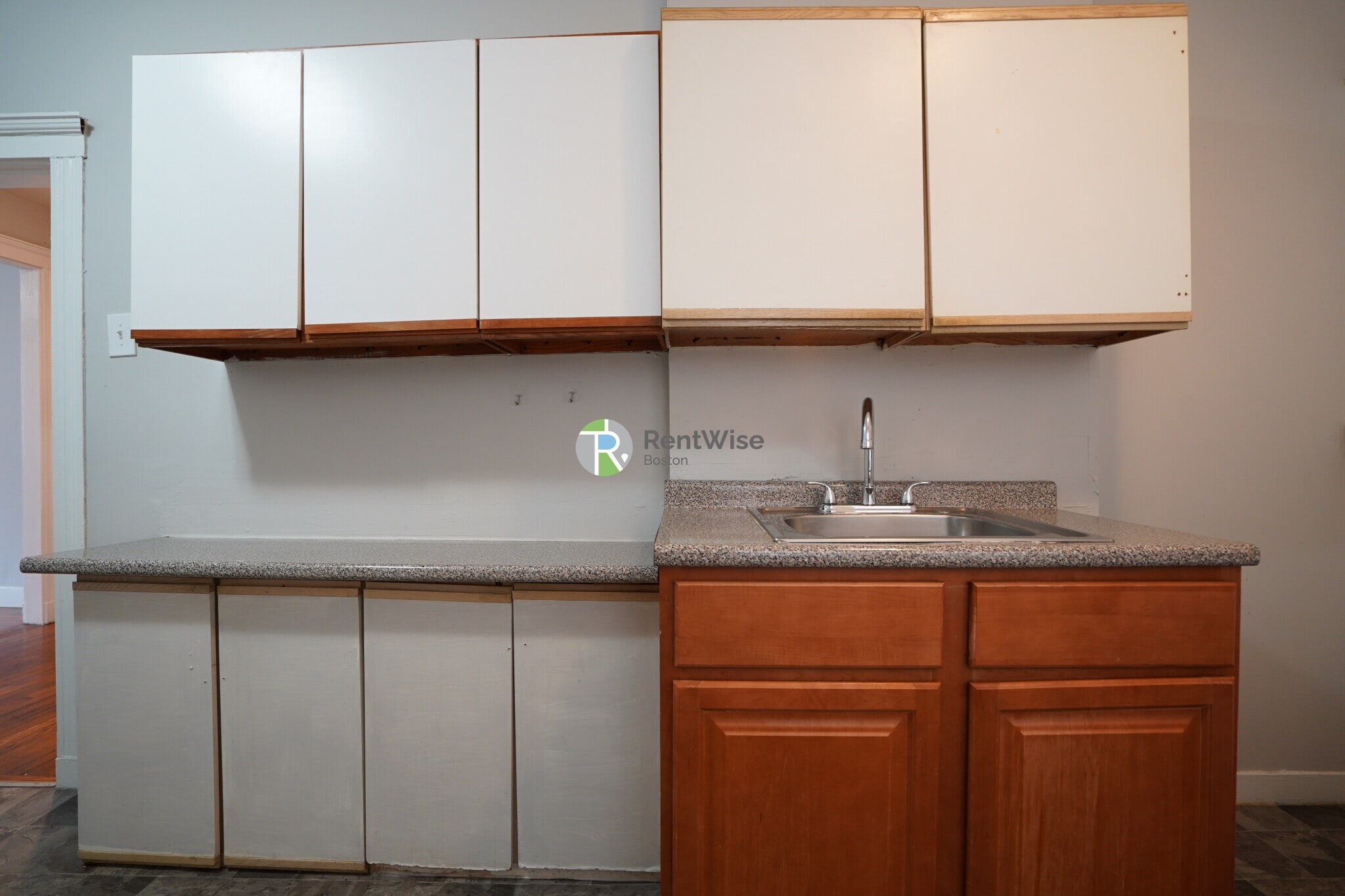 Building Photo - 47 Linden St