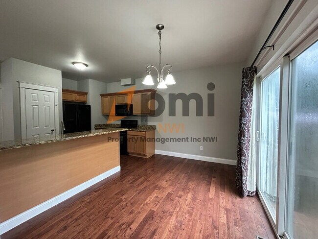 Building Photo - 4000 Silhavy Rd