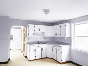 Building Photo - 7402 Park Ln