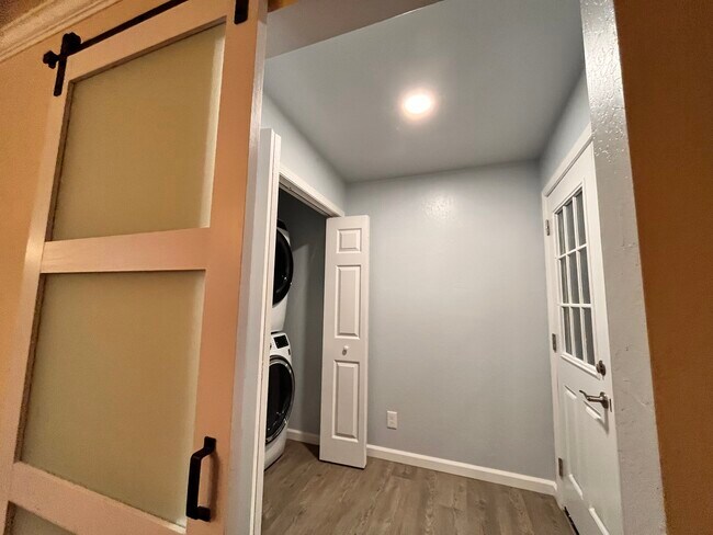 Building Photo - 3248 Fitzgerald Cir