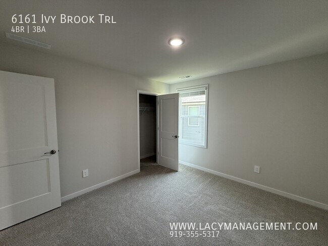 Building Photo - 6161 Ivy Brk Trl
