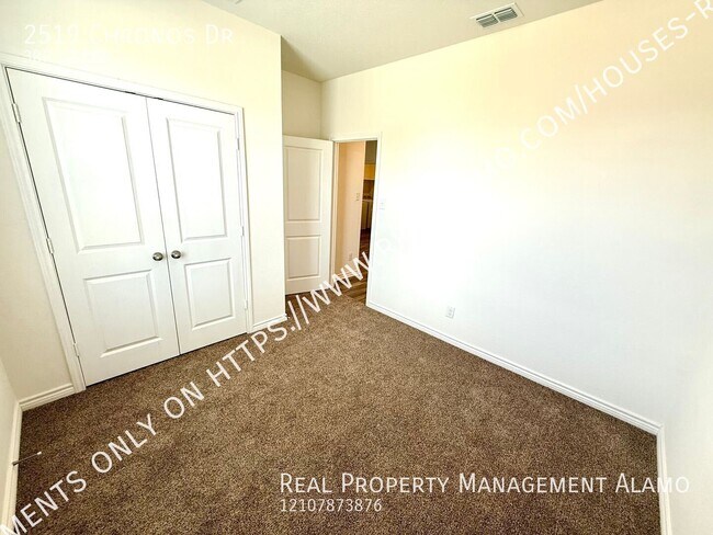 Building Photo - 2519 Chronos Dr
