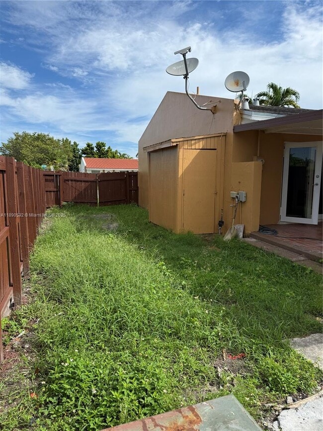 Building Photo - 13030 SW 49th Terrace