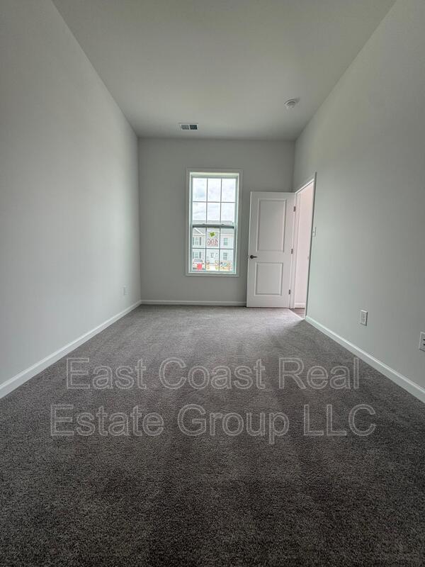 Building Photo - 56 Snowdrop Ct