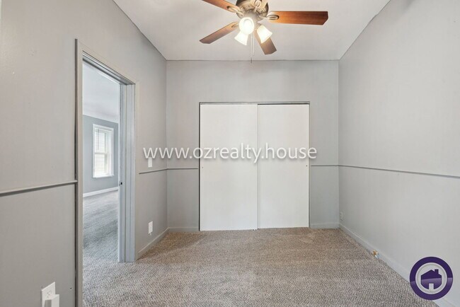Building Photo - 1453 Prouty Ave