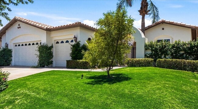 Building Photo - 78905 Mission Dr W