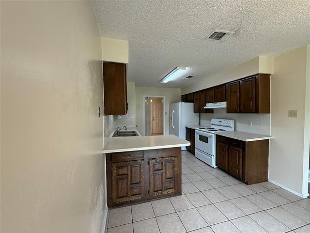 Building Photo - 3705 South Ct