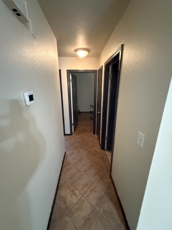 Building Photo - 1904 Quail Run