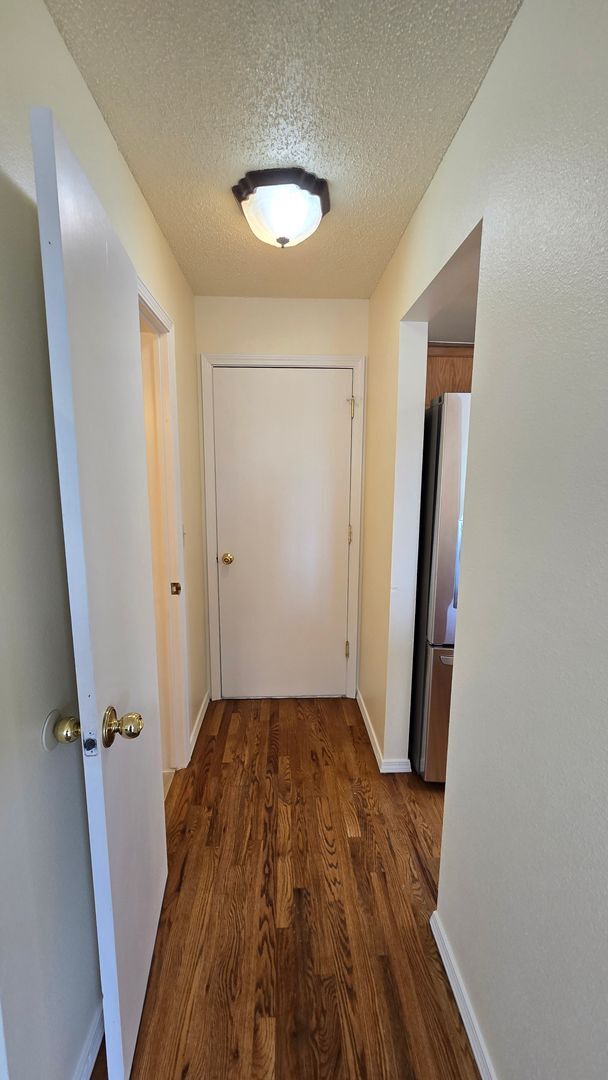 Building Photo - 3855 Blazingwood Way