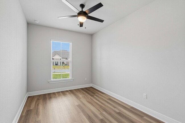 Building Photo - 4630 Jayhawk Dr