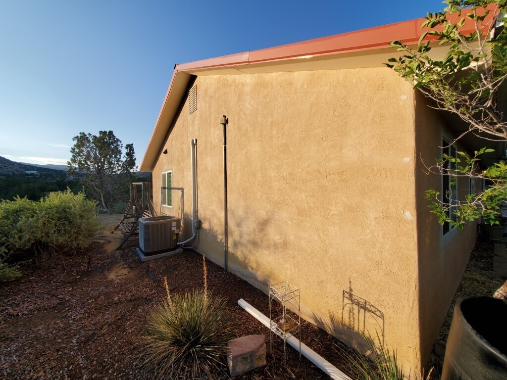 North Side - 72 Camino de las Huertas