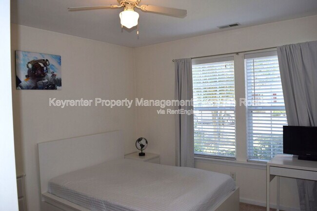 Building Photo - 1125 Lady Ashley Dr