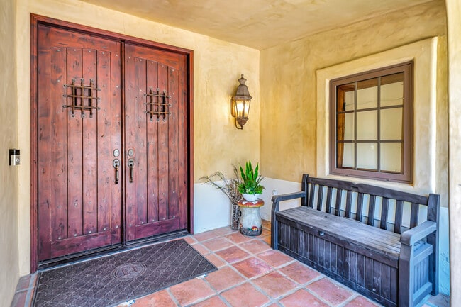 Building Photo - 22374 Algunas Rd