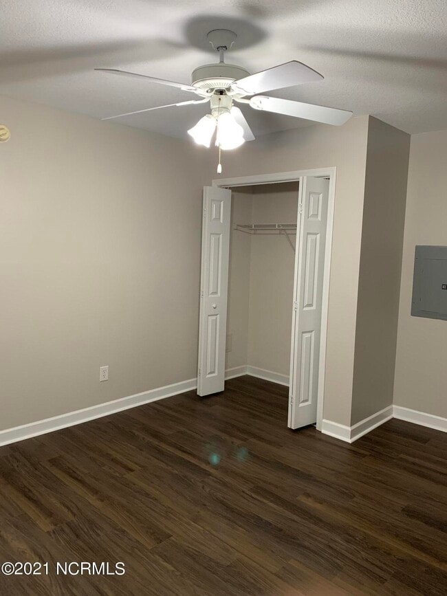 Building Photo - 4153 Brook Creek Ln