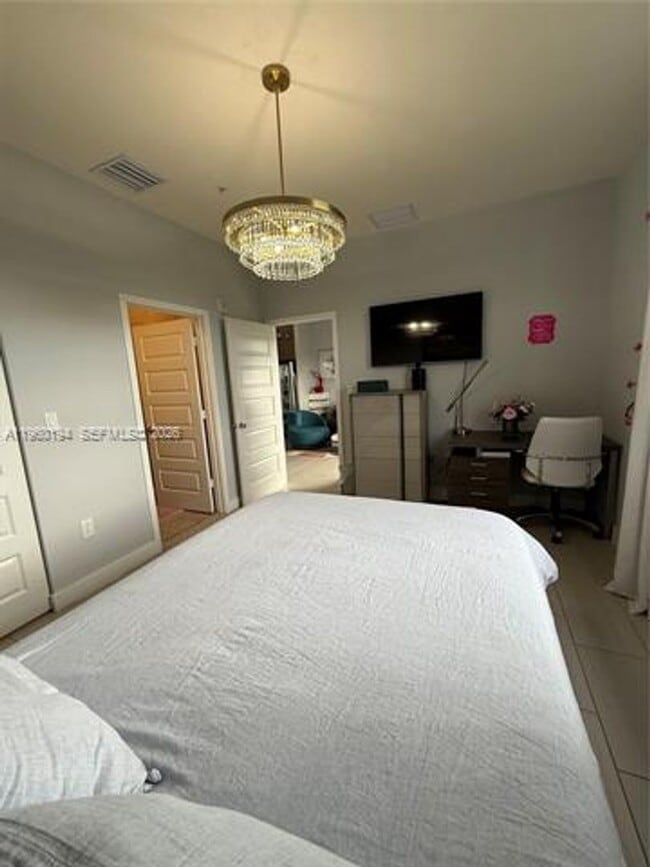 Building Photo - 7815 NW 104th Ave