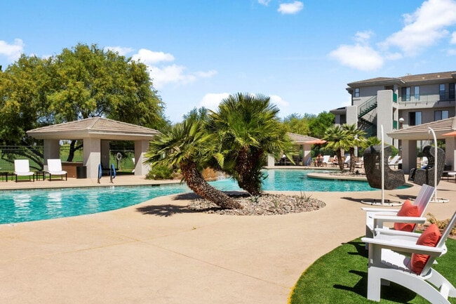 Building Photo - 14201 N 70th Way