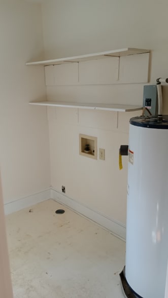 Building Photo - 227 Peachtree St