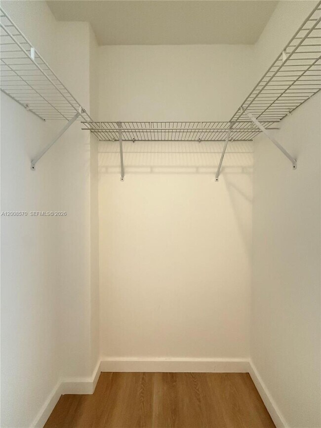 Building Photo - 2200 NE 4th Ave