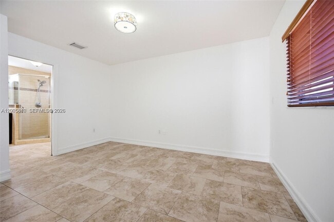 Building Photo - 561 SW 87th Ct