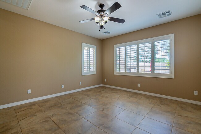 Building Photo - 28315 N Welton Pl