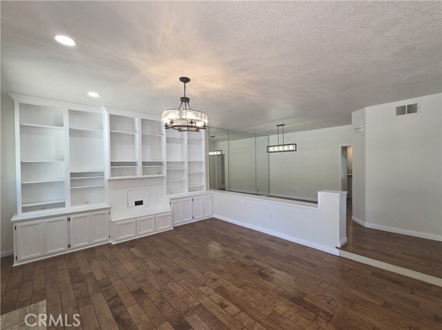 Building Photo - 7492 Seabluff Dr