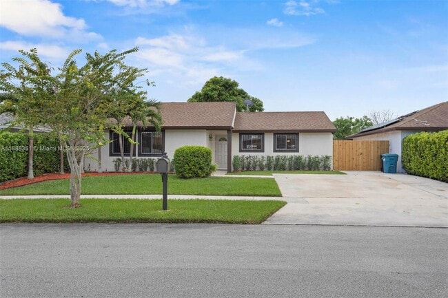 Primary Photo - 12328 SW 209th St