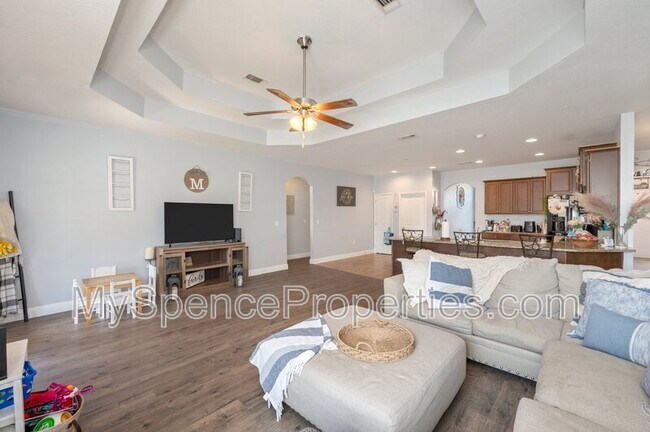 Building Photo - 3597 Autumn Woods Dr