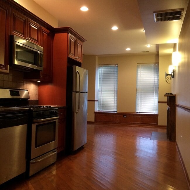 Building Photo - 1507 Taylor