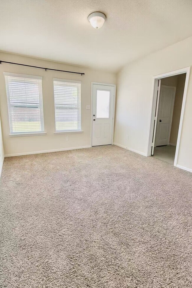 Building Photo - 5222 Windy Plantation Dr