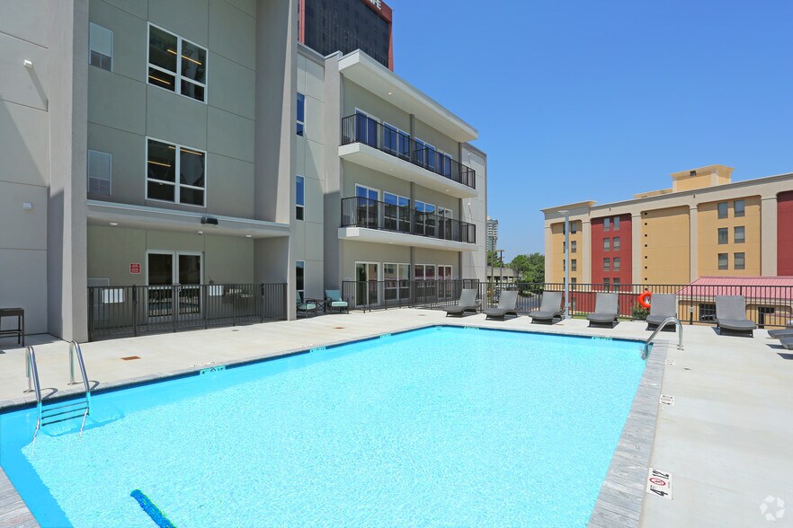 Tiffany Retro Apartments 5505 N Brookline Ave Oklahoma City OK 73112