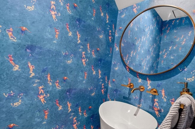 Building Photo - Gorgeous Renovated Furnished 3br in Mt Pleasant for Seasonal Lease