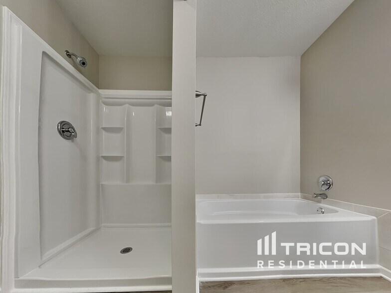 Building Photo - 1398 Scrub Oak Drive