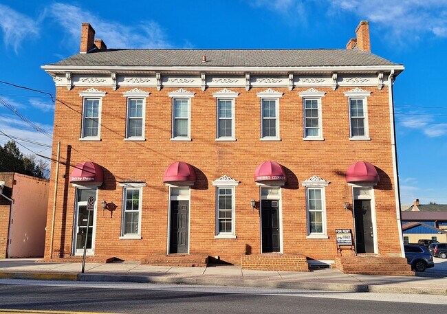 Building Photo - 9 Baltimore St