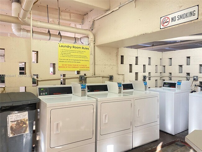 Building Photo - 17051 NE 35th Ave