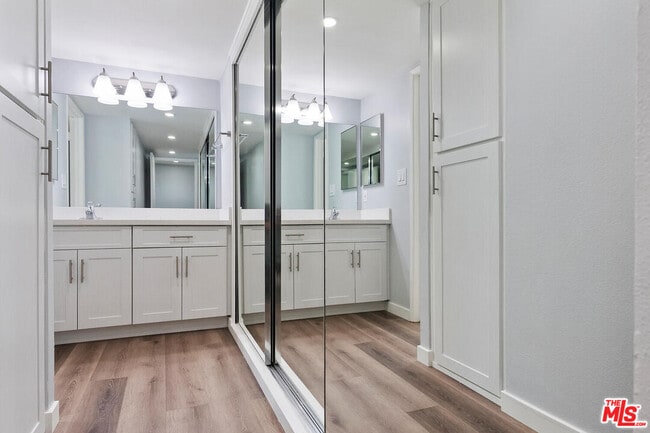 Building Photo - 29239 Heathercliff Rd