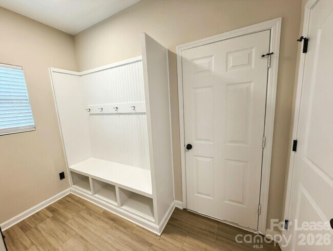 Building Photo - 12881 Clydesdale Dr