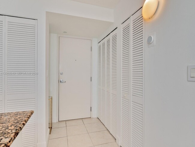 Building Photo - 6917 Collins Ave