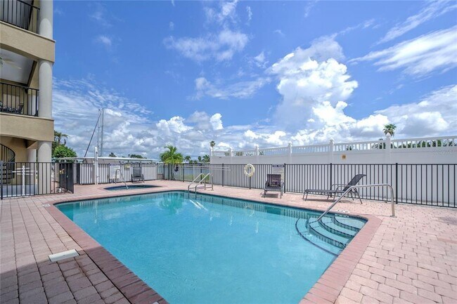 Building Photo - 300 Capri Blvd