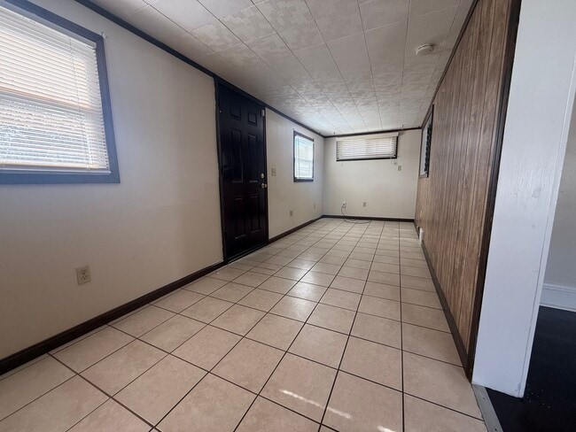 Building Photo - 22101 Wilmore Ave