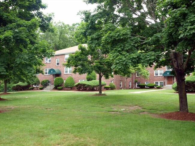 Building Photo - 180 Tyngsboro Rd