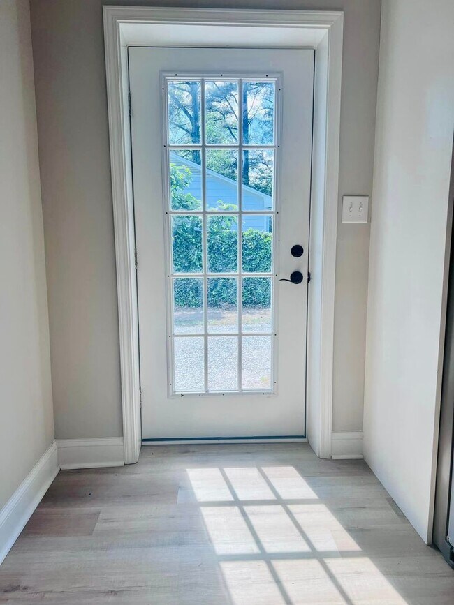 Building Photo - Four BR Available in Creedmoor