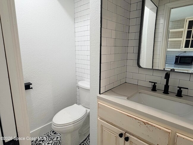 Building Photo - 1454 Guava Ave