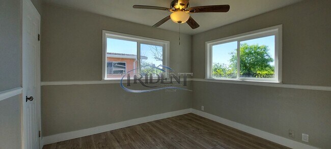 Building Photo - 3 bedroom, 2 bath home, with a bonus room