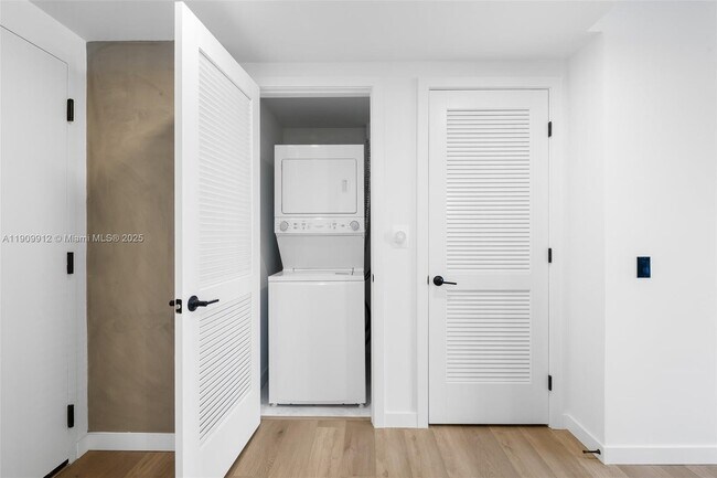 Building Photo - 307 SW 5th St