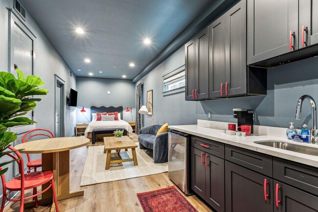 Building Photo - 1738 N Rampart St