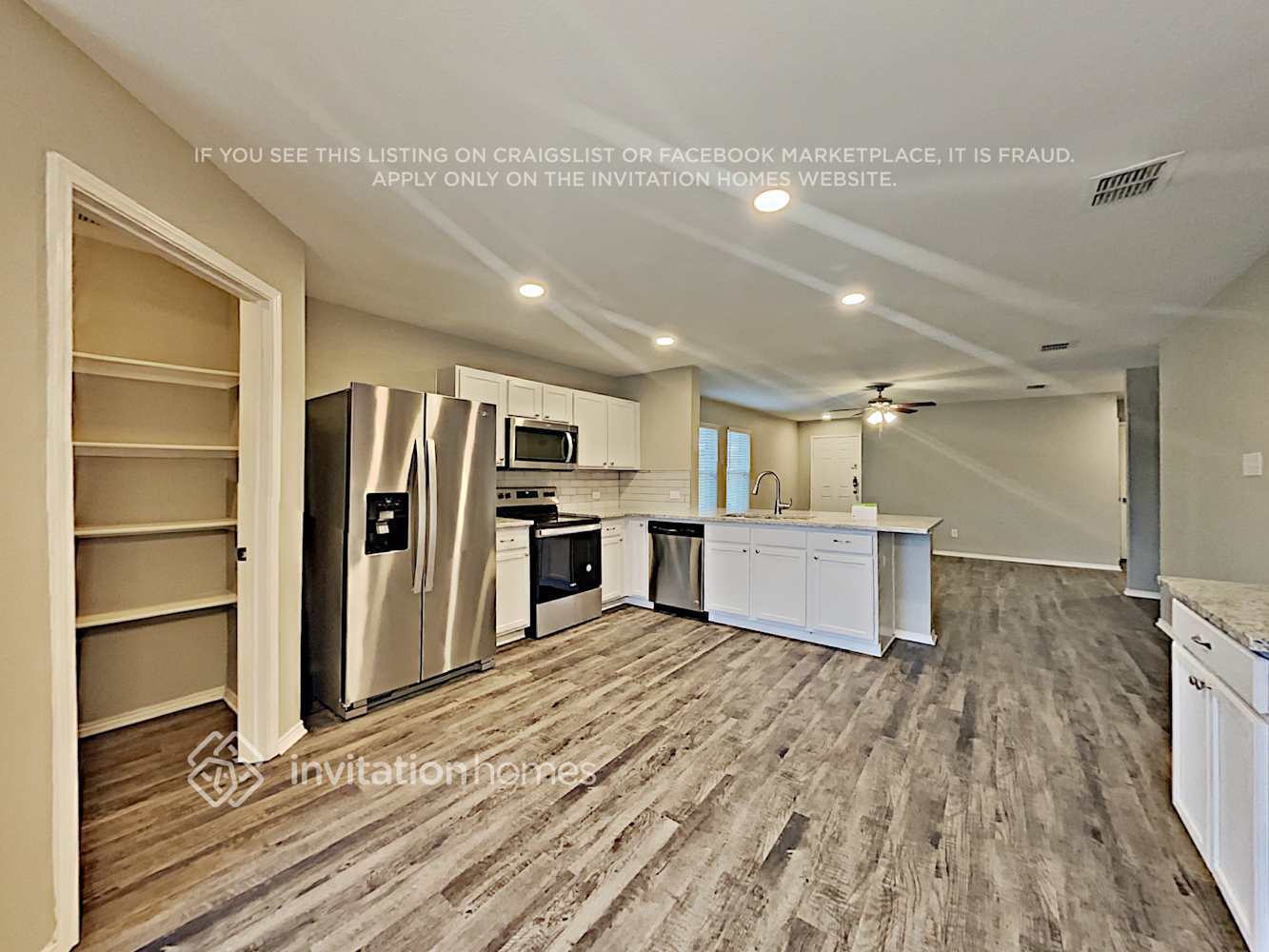 Building Photo - 12700 Ocean Spray Dr