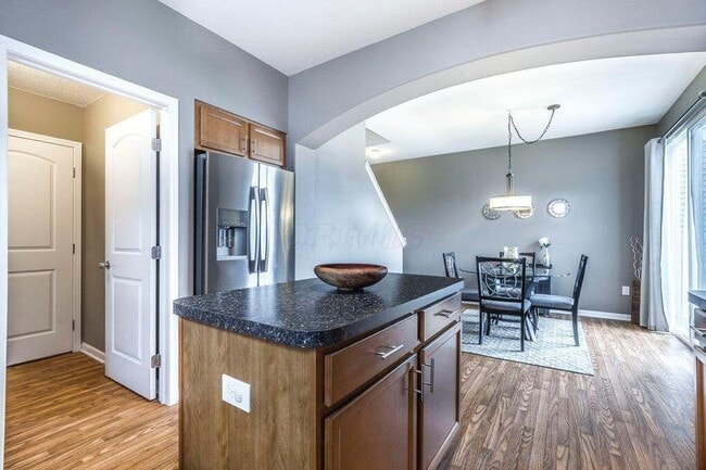 Building Photo - 5660 Caledonia Dr