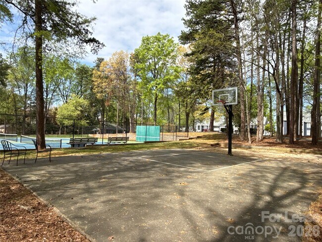 Building Photo - 646 Portside Dr