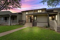 Building Photo - 287 Venture Blvd S